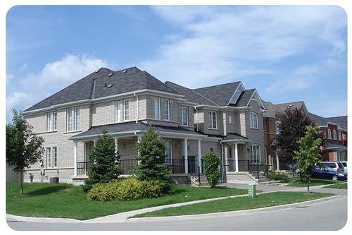 Homes on a neigborhood street