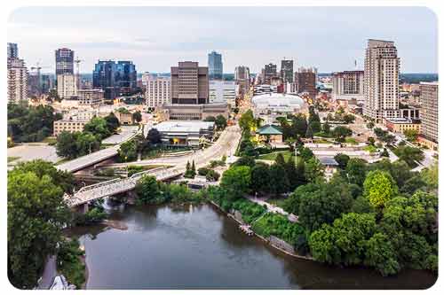 insurance brokers meeting clients