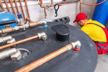 hot water tank repairman