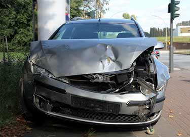 Front of damged car after an accident